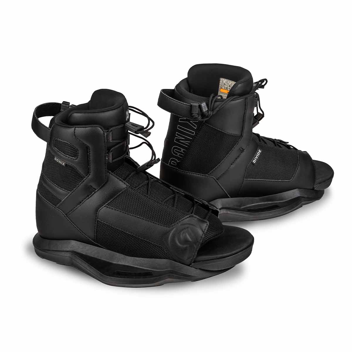 Ronix Kid's Vault Wakeboard w/ Kid's Divide Bindings