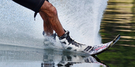 Water Skiing: Double Boot or Toe Plate? Which is Better?