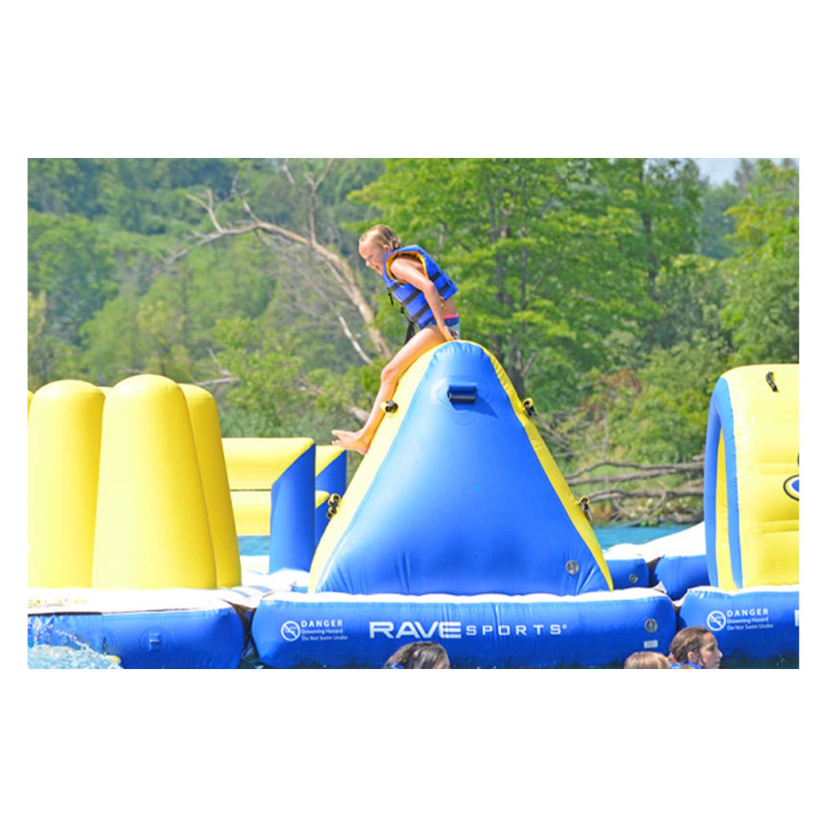 Rave Splash Trax Pyramid