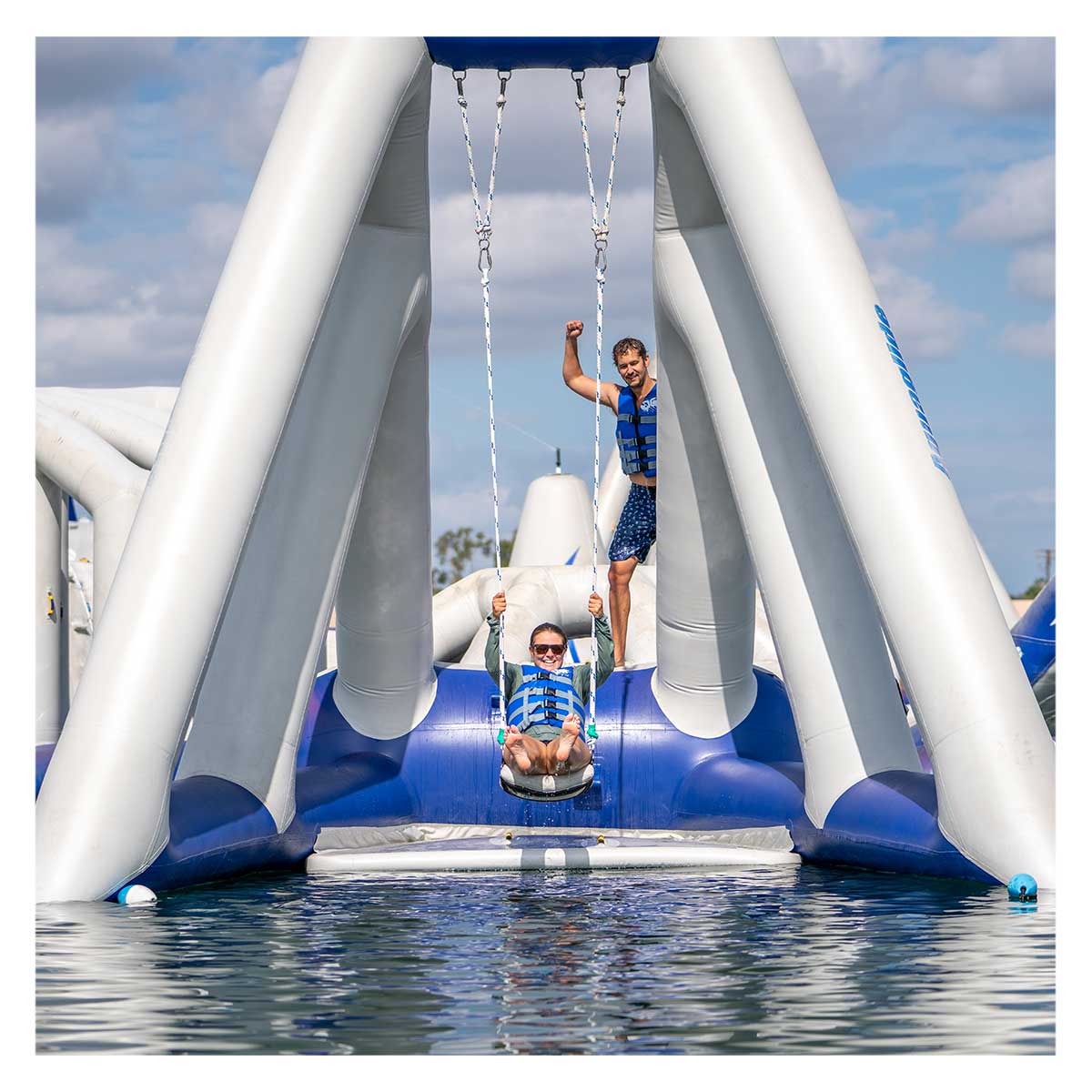 Aquaglide Catapult w/ Trapeze