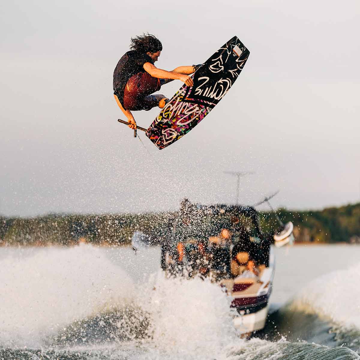 Liquid Force Bullox Aero Limited Release Wakeboard w/ Classic 6X OT Bindings