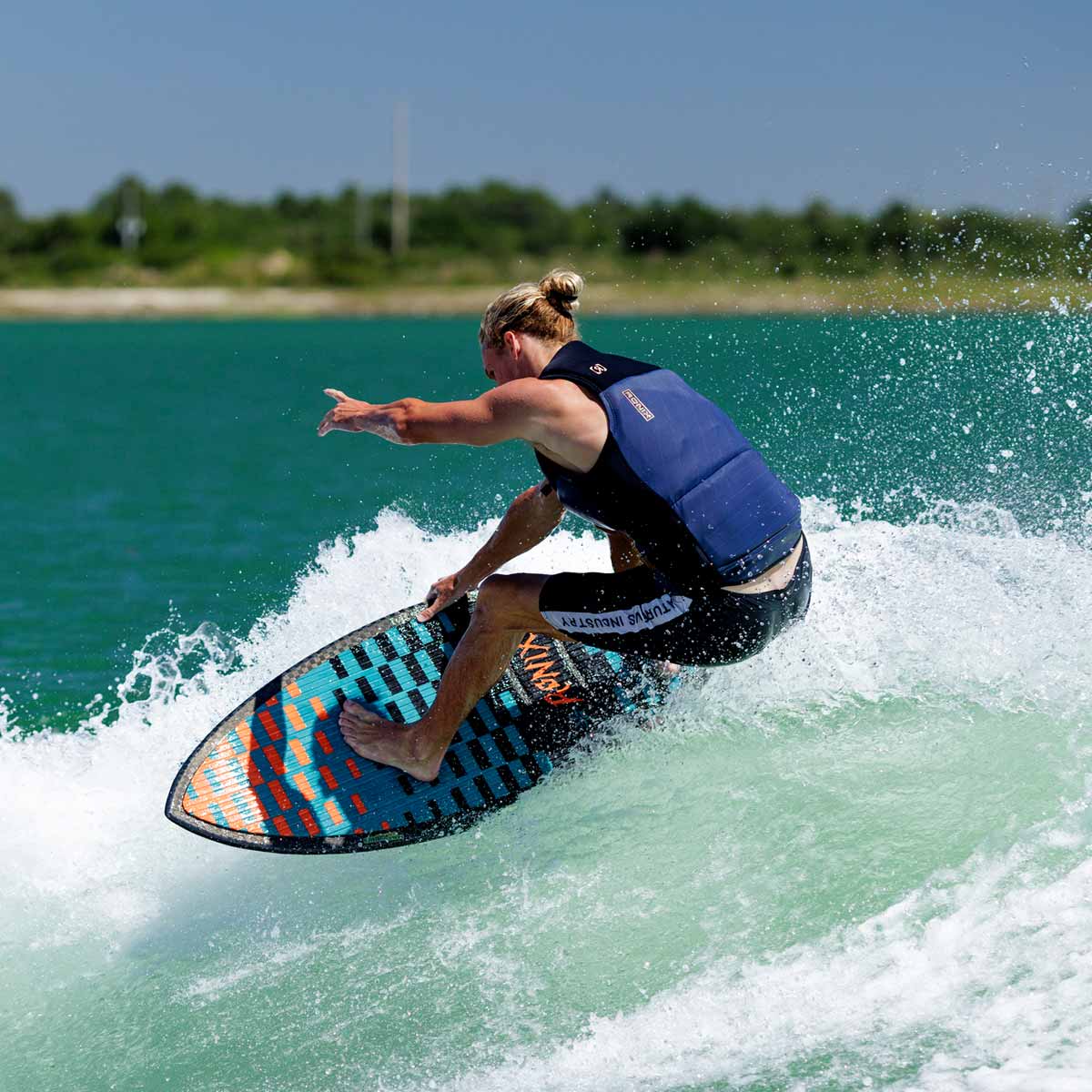 Ronix Carbon High Voltage Core Wakesurf Board