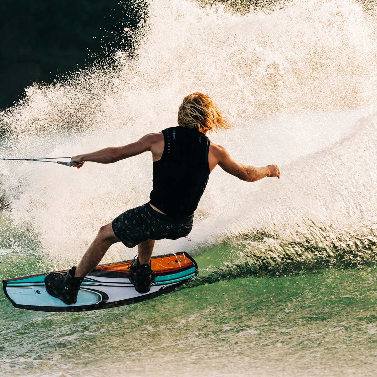 Liquid Force Trip Wakeboard w/ Index Bindings