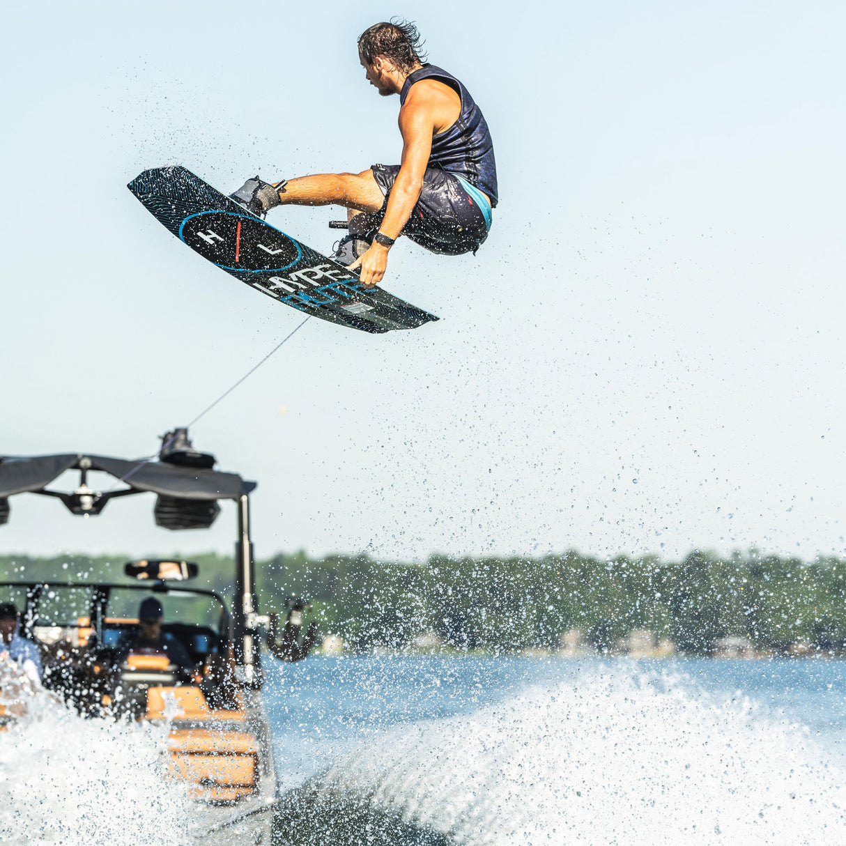 Hyperlite State 2.0 Wakeboard w/ Remix Boots - 2023
