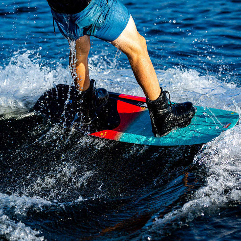 Liquid Force Classic 6X Wakeboard Bindings - 2023